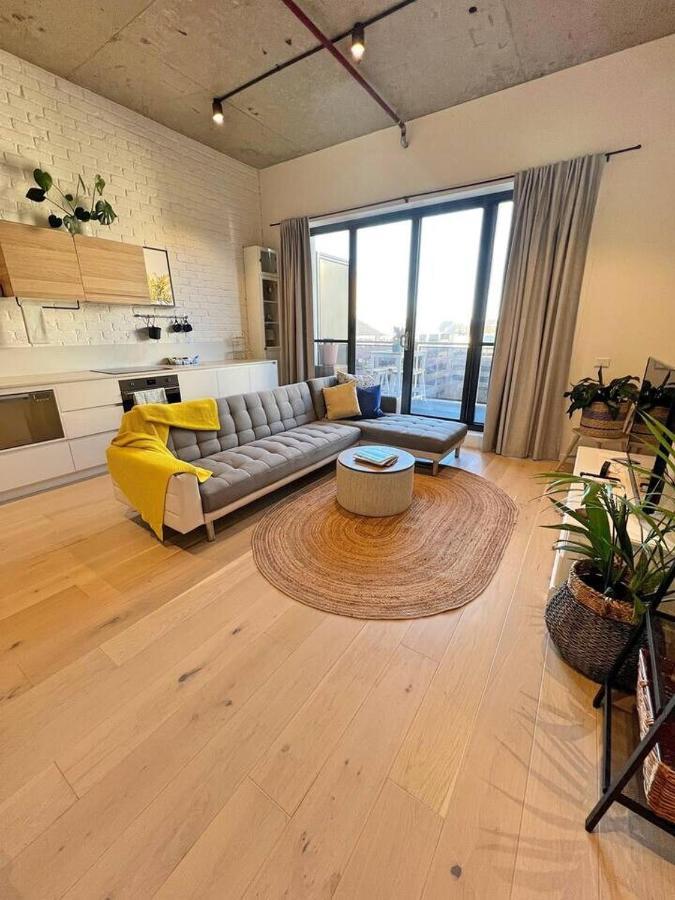 Phillip Industrial Yet Modern, 1Bd 1Bth Apt - Woden מראה חיצוני תמונה