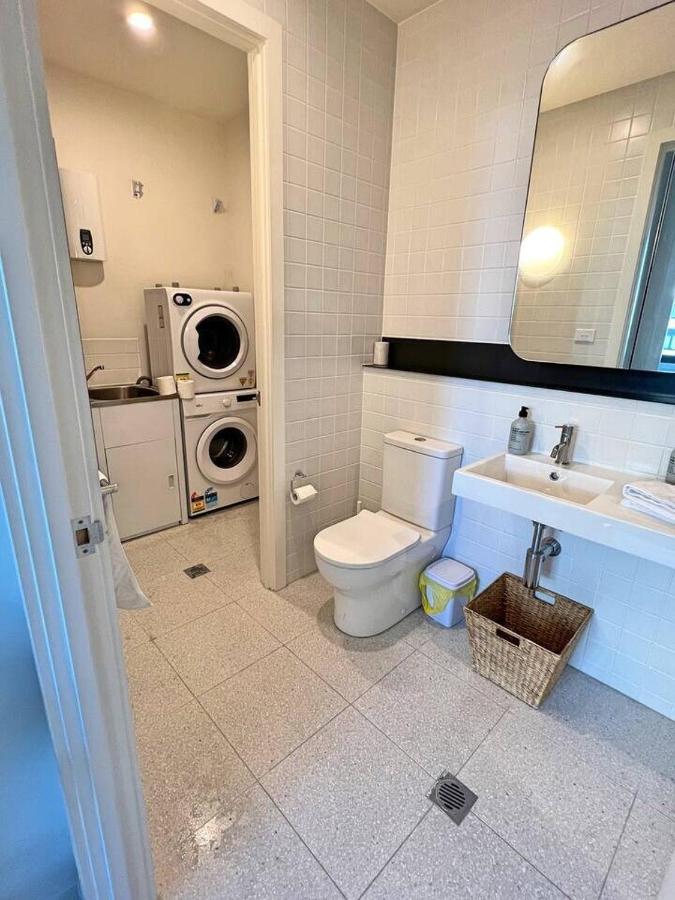 Phillip Industrial Yet Modern, 1Bd 1Bth Apt - Woden מראה חיצוני תמונה